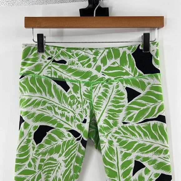 Alo Yoga Women's Cropped Leggings - Palm Springs - Medium - Picture 2 of 8